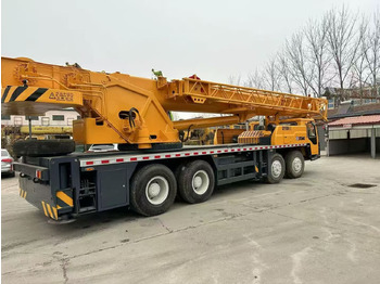 Ajoneuvonosturi XCMG 50-ton: kuva Ajoneuvonosturi XCMG 50-ton