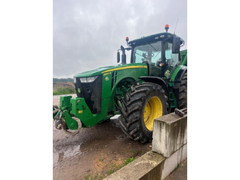 Traktori JOHN DEERE 8320R