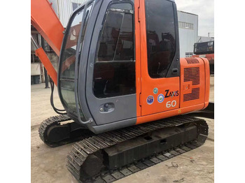 Kaivuri HITACHI ZX60