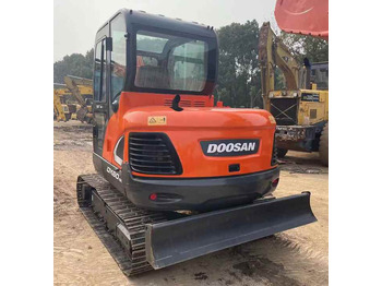 Telakaivukone DOOSAN DX60