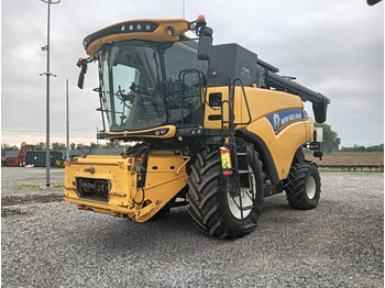 Leasing New Holland CR 7.90  New Holland CR 7.90: kuva Leasing New Holland CR 7.90  New Holland CR 7.90