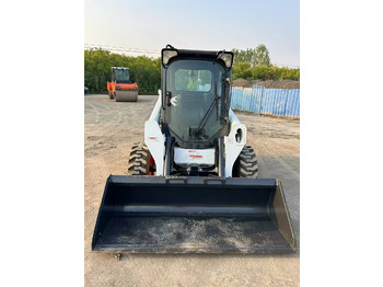 Liukuohjattu kuormaaja BOBCAT S550