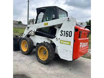 Liukuohjattu kuormaaja BOBCAT S160