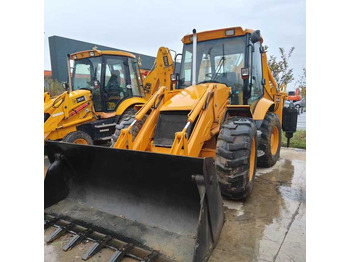 Kaivuri-trukki JCB 3CX