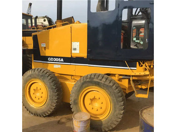Tiehöylä KOMATSU