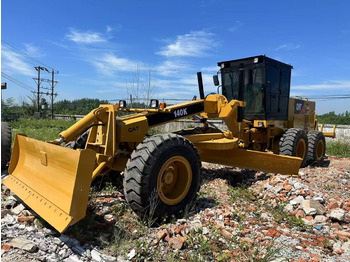 Tiehöylä CATERPILLAR 140H