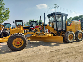 Tiehöylä CATERPILLAR 140H
