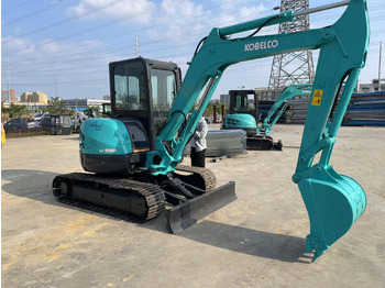 Minikuormaaja KOBELCO