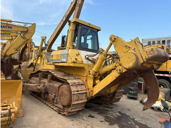 Puskutraktori KOMATSU D155