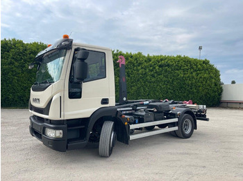 Koukkulava kuorma-auto IVECO EuroCargo 120E