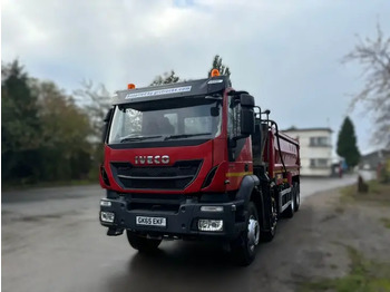 Kippiauto kuorma-auto IVECO Trakker