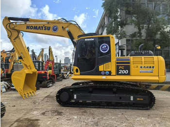 Telakaivukone KOMATSU PC200