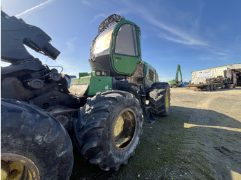 Harvesteri JOHN DEERE
