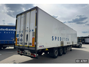 Refrigeraattori puoliperävaunu Schmitz Cargobull Thermo king SLXe400 / Double stock / Huckepack: kuva Refrigeraattori puoliperävaunu Schmitz Cargobull Thermo king SLXe400 / Double stock / Huckepack Refrigeraattori puoliperävaunu Schmitz Cargobull Thermo king SLXe400 / Double stock / Huckepack: kuva Refrigeraattori puoliperävaunu Schmitz Cargobull Thermo king SLXe400 / Double stock / Huckepack