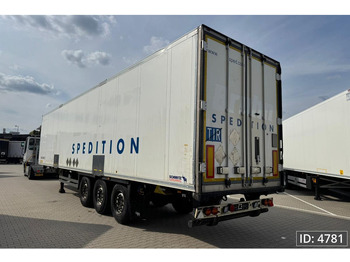Refrigeraattori puoliperävaunu Schmitz Cargobull Thermo king SLXe400 / Double stock / Huckepack: kuva Refrigeraattori puoliperävaunu Schmitz Cargobull Thermo king SLXe400 / Double stock / Huckepack Refrigeraattori puoliperävaunu Schmitz Cargobull Thermo king SLXe400 / Double stock / Huckepack: kuva Refrigeraattori puoliperävaunu Schmitz Cargobull Thermo king SLXe400 / Double stock / Huckepack