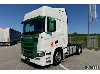 Vetopöytäauto SCANIA R 450