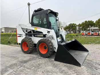 Liukuohjattu kuormaaja BOBCAT S550