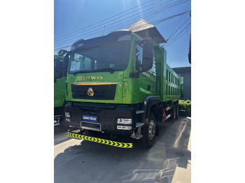 Kuorma-auto SINOTRUK HOWO