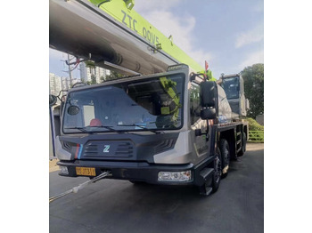 Nosturi ZOOMLION ZTC700V
