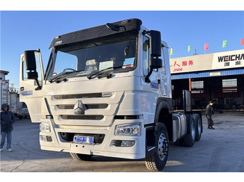 Vetopöytäauto SINOTRUK HOWO