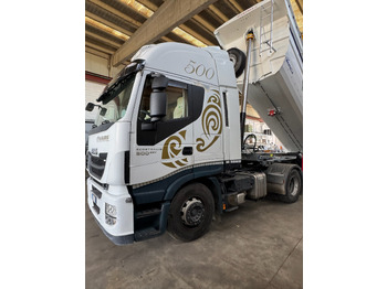 Vetopöytäauto IVECO AS440T/P: kuva Vetopöytäauto IVECO AS440T/P Vetopöytäauto IVECO AS440T/P: kuva Vetopöytäauto IVECO AS440T/P