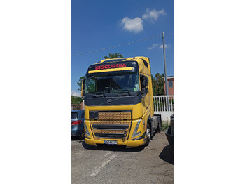 Vetopöytäauto VOLVO FH