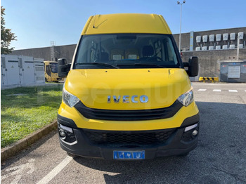 Koulubussi, Minibussi Iveco Daily: kuva Koulubussi, Minibussi Iveco Daily