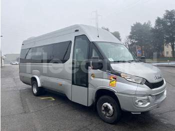 Minibussi IVECO Daily