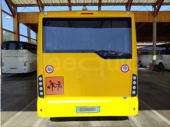 Koulubussi Iveco Indcar: kuva Koulubussi Iveco Indcar