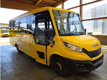 Koulubussi IVECO