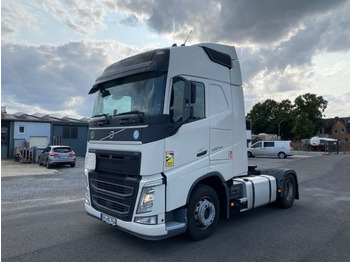 Vetopöytäauto VOLVO FH 500