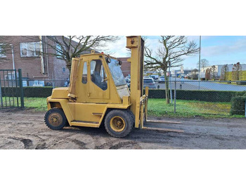 Dieseltrukki Caterpillar 7 ton: kuva Dieseltrukki Caterpillar 7 ton Dieseltrukki Caterpillar 7 ton: kuva Dieseltrukki Caterpillar 7 ton