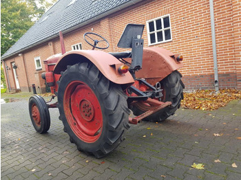 Traktori Oldtimer Hanomag R425: kuva Traktori Oldtimer Hanomag R425