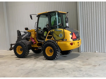 Leasing Volvo L 25 Volvo L 25: kuva Leasing Volvo L 25 Volvo L 25