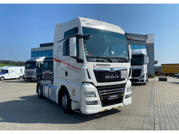 Vetopöytäauto MAN TGX 18.500