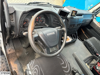 Lava-kuorma-auto, Nosturiauto Iveco Trakker 360 6X4, EURO 6, Palfinger, Remote, Steel suspension: kuva Lava-kuorma-auto, Nosturiauto Iveco Trakker 360 6X4, EURO 6, Palfinger, Remote, Steel suspension