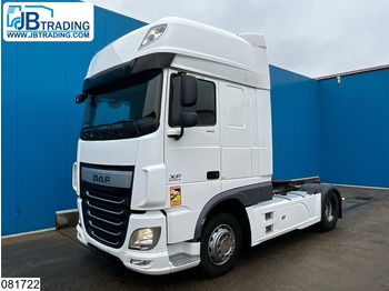 Vetopöytäauto DAF XF 440