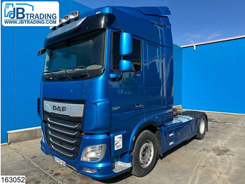 Vetopöytäauto DAF XF 480