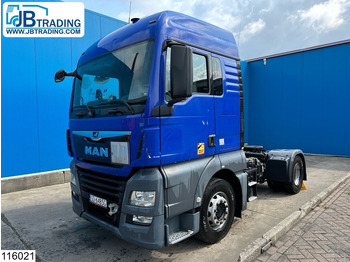 Vetopöytäauto MAN TGX 18.420