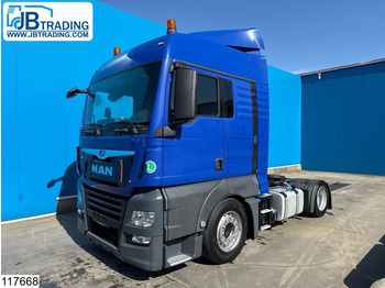 Vetopöytäauto MAN TGX 18.460