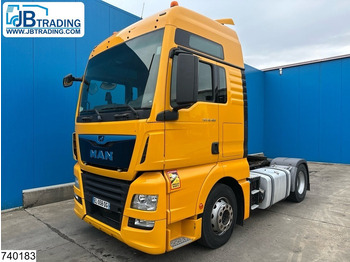 Vetopöytäauto MAN TGX 18.460