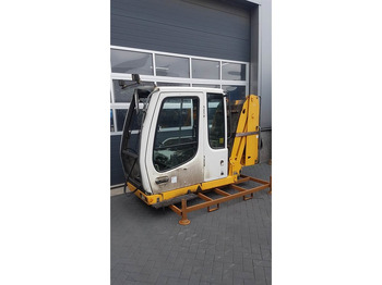 Ohjaamo ja sisustus LIEBHERR