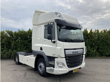 Vetopöytäauto DAF CF 400