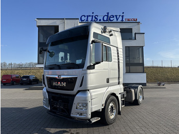 Vetopöytäauto MAN TGX 18.500