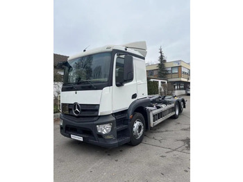 Koukkulava kuorma-auto MERCEDES-BENZ Actros 2543