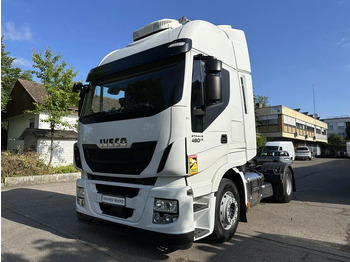 Vetopöytäauto IVECO Stralis 480