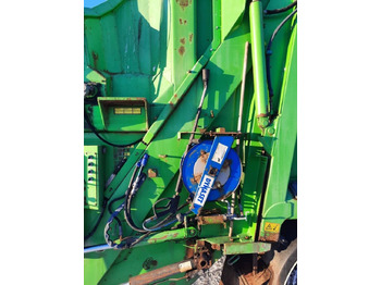 Roska-auto Mercedes-Benz Axor 2533: kuva Roska-auto Mercedes-Benz Axor 2533 Roska-auto Mercedes-Benz Axor 2533: kuva Roska-auto Mercedes-Benz Axor 2533