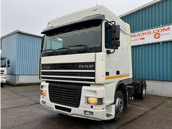 Vetopöytäauto DAF 95 430