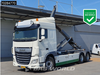 Koukkulava kuorma-auto DAF XF 530