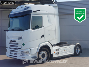 Vetopöytäauto DAF XG 480